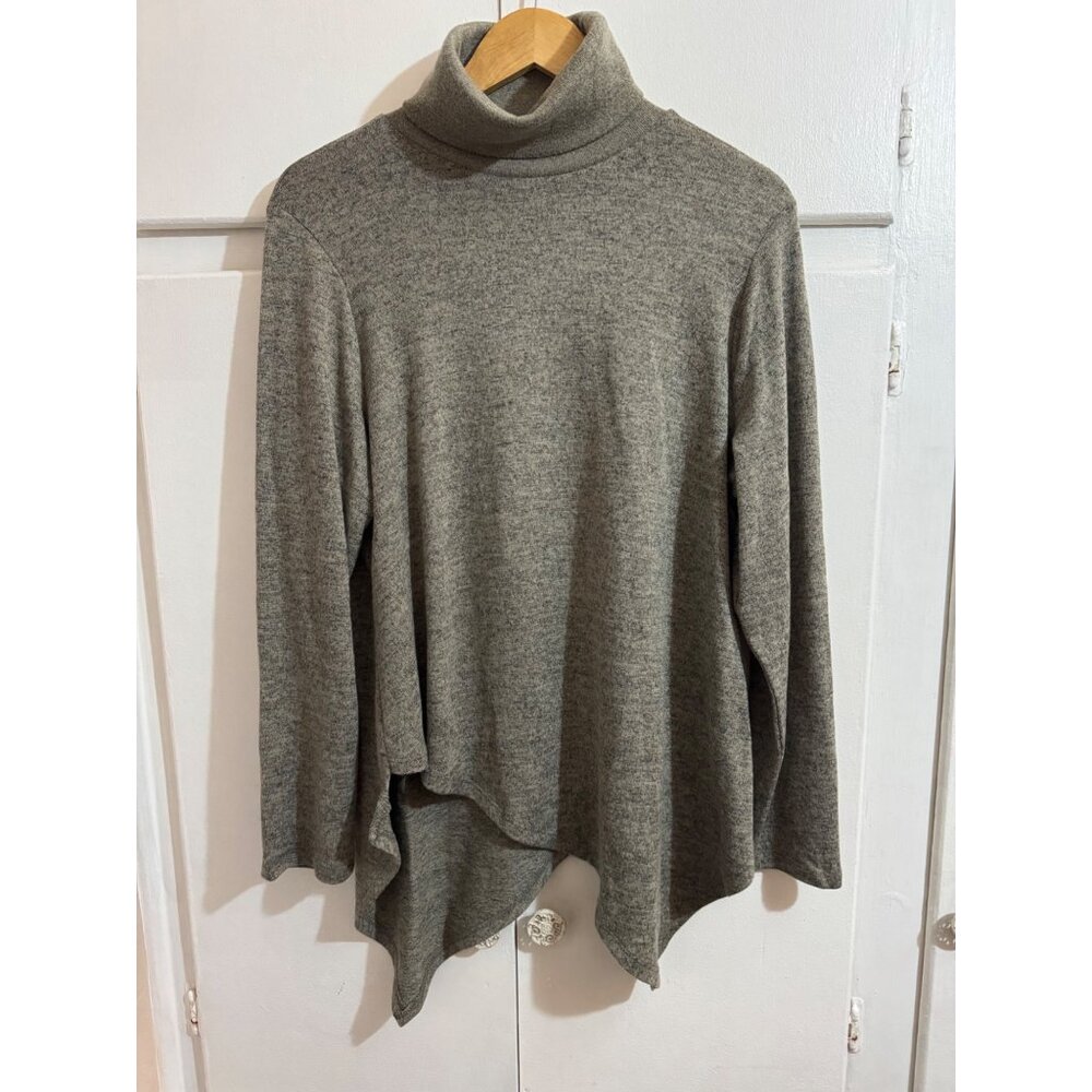 DG2 by Diane Gilman Asymmetrical Shark Bite Hem Turtle Neck Sweater Large Brown